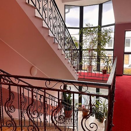 Hotel Dowhan Nowe ภายนอก รูปภาพ