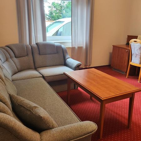 Hotel Dowhan Nowe ภายนอก รูปภาพ