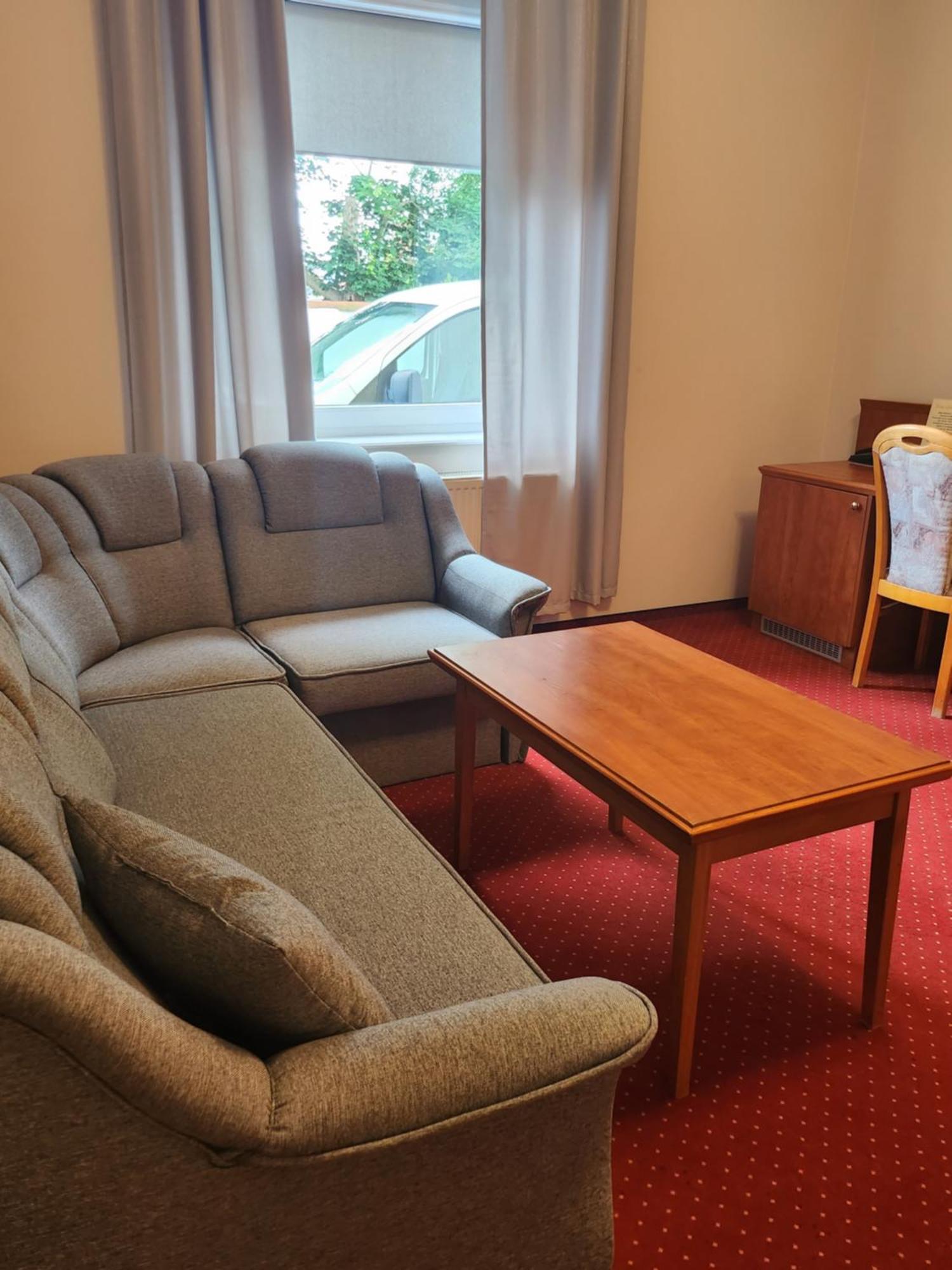Hotel Dowhan Nowe ภายนอก รูปภาพ
